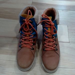 Tom's Mesa Waterproof Boots 8.5 Leather